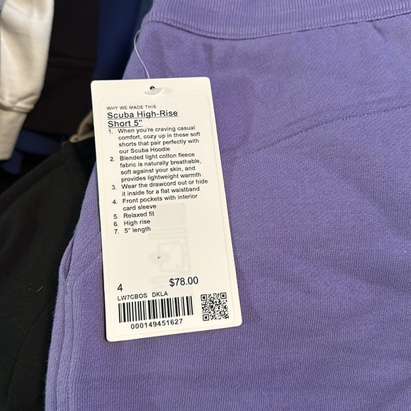 Lululemon Scuba Highrise Short - Picture 3 of 3